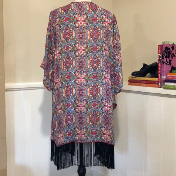 Lula Roe Top - Picture 6 of 8